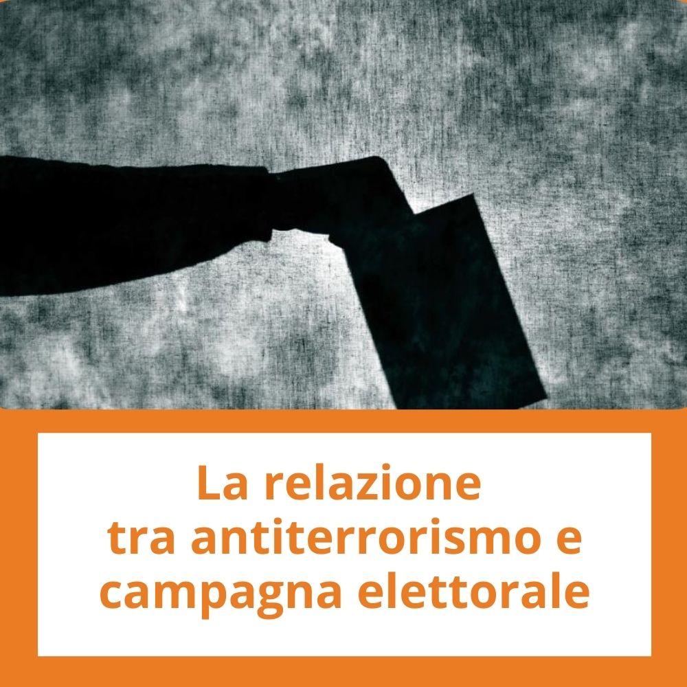 Immagine con link ad articoli su temi simili. L'immagine di una mano che tiene una scheda elettorale rimanda ad un articolo intitolato: La relazione tra antiterrorismo e campagna elettorale