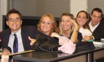 Le faremo sapere team