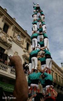 Human pyramid