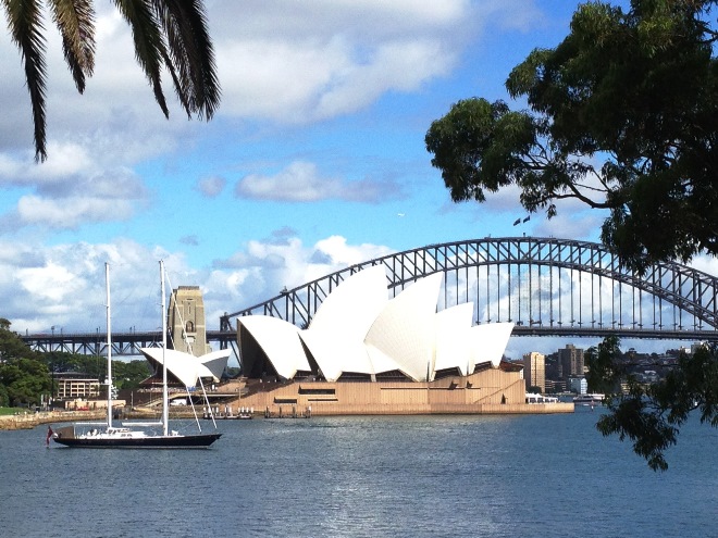 Boat in front of Opera House